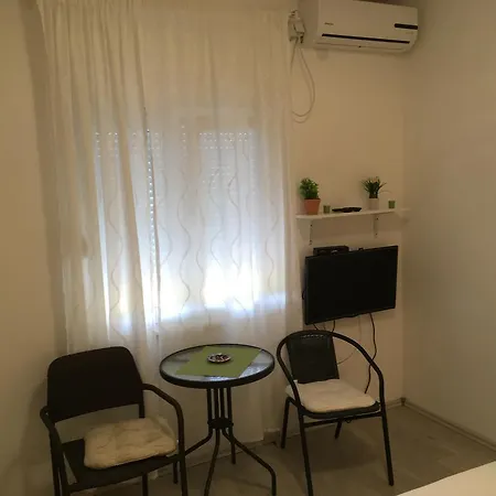 Apartment Trebinje דירה *